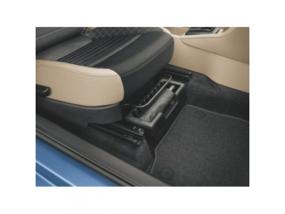 Специальный отсек для хранения зонта Skoda Rapid